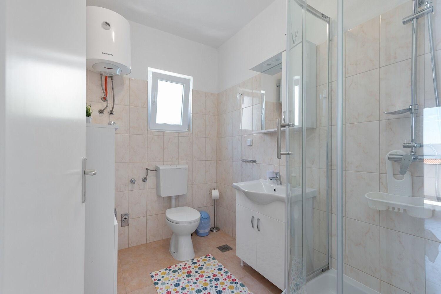 Apartment Uga2 Mandre Ngoại thất bức ảnh